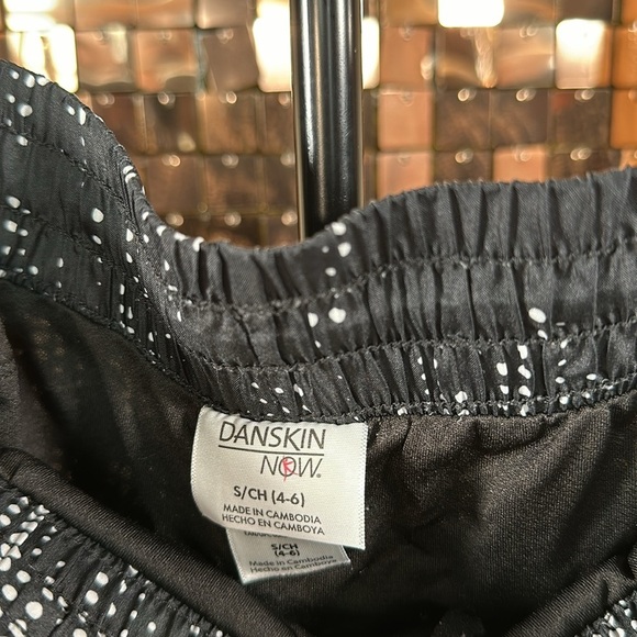 Danskin Now Black & Cream Polka Dot Running Sporty Athletic Athleisure Shorts S - Picture 3 of 9